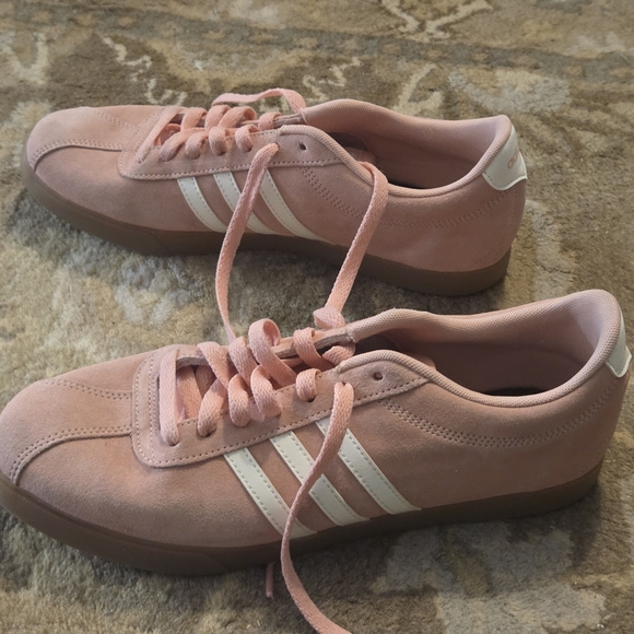 Adidas Women's Blush Pink Sneakers Sz 11 - Picture 3 of 9